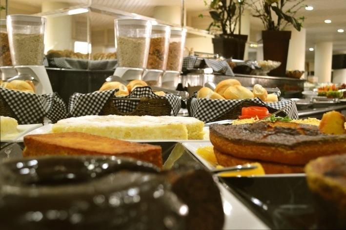 Hotel Monte Rey Монтис Кларос Екстериор снимка