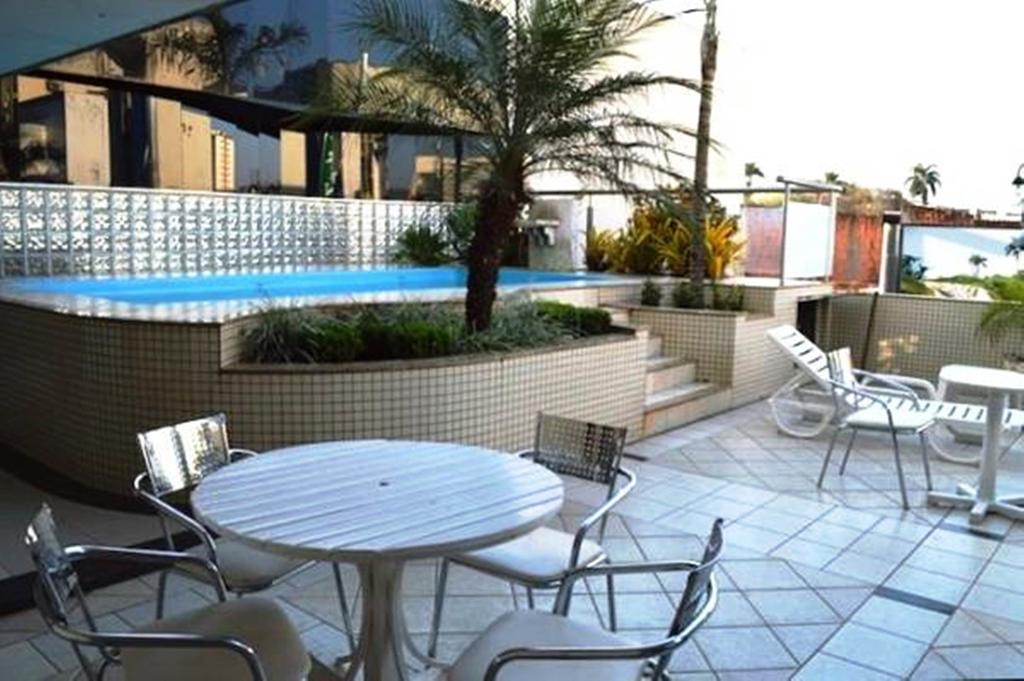 Hotel Monte Rey Монтис Кларос Екстериор снимка