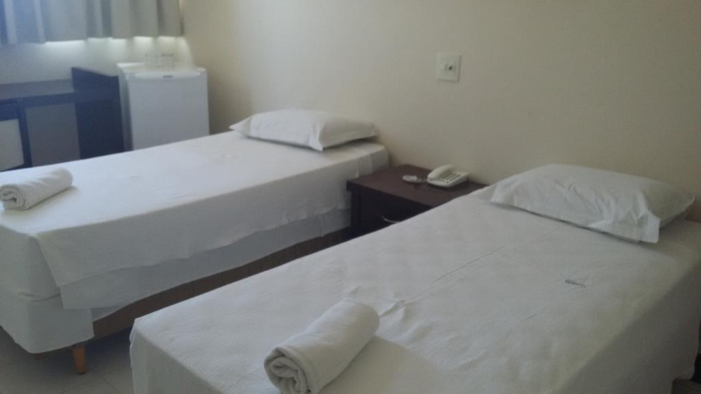 Hotel Monte Rey Монтис Кларос Екстериор снимка