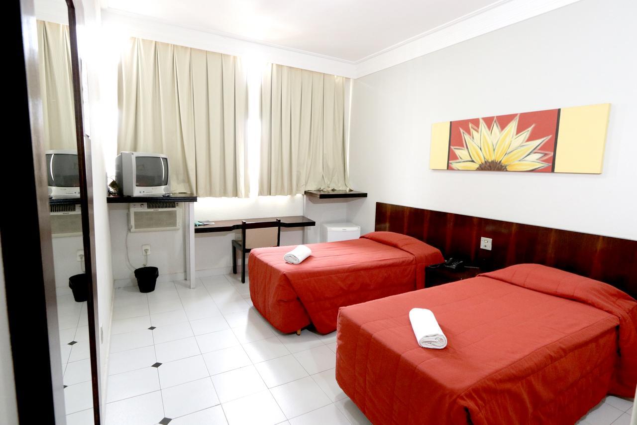 Hotel Monte Rey Монтис Кларос Екстериор снимка