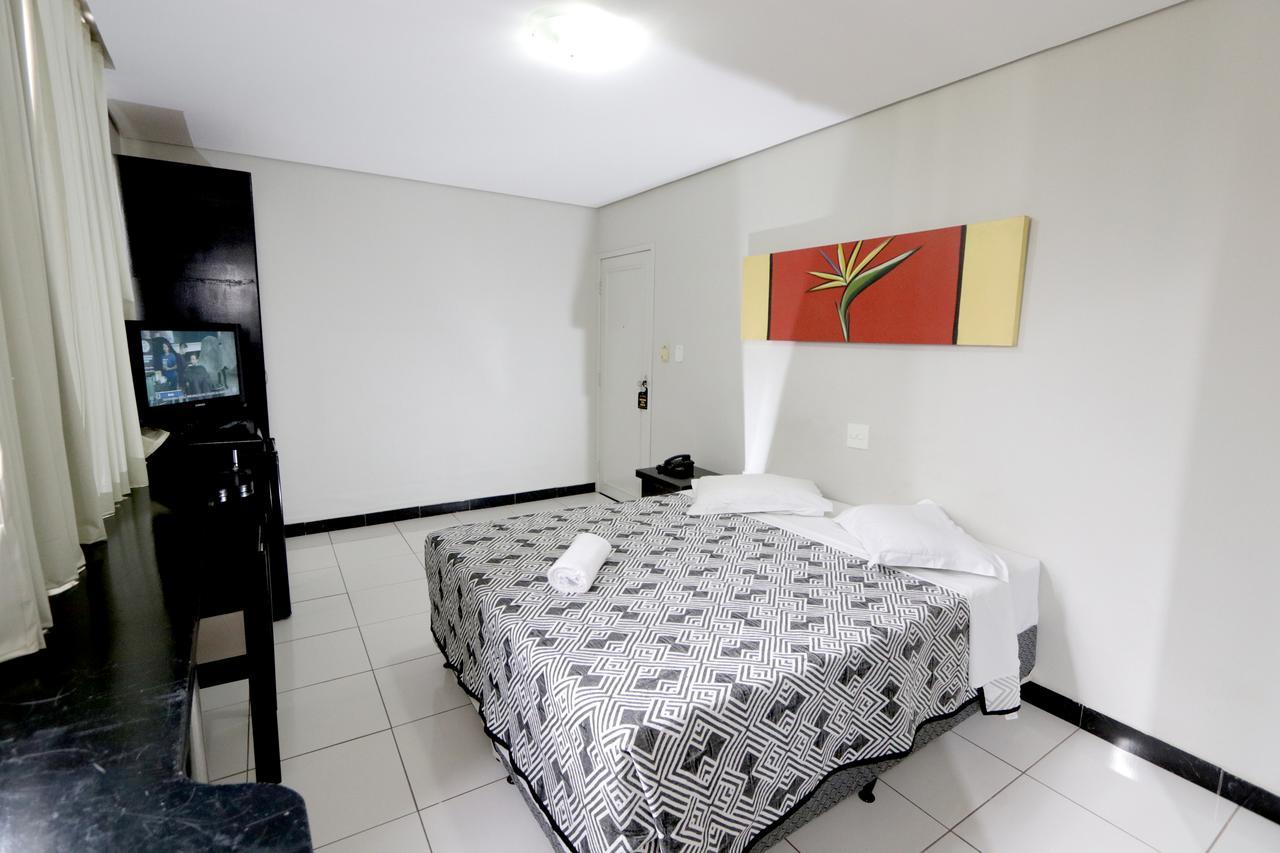 Hotel Monte Rey Монтис Кларос Екстериор снимка